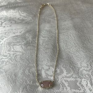 Kendra Scott Elisa Pendant Necklace in Rose Quartz